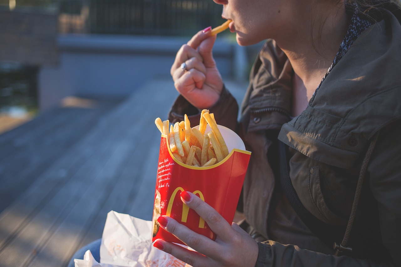 Companies urged to help children at risk of hunger over the holidays